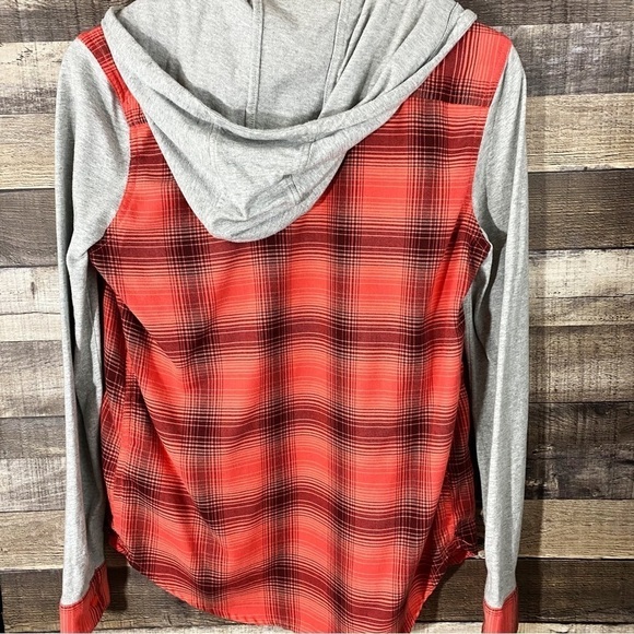 The North Face Granola Girl Womens Orange Plaid Button Up Hooded Shirt - Picture 2 of 6